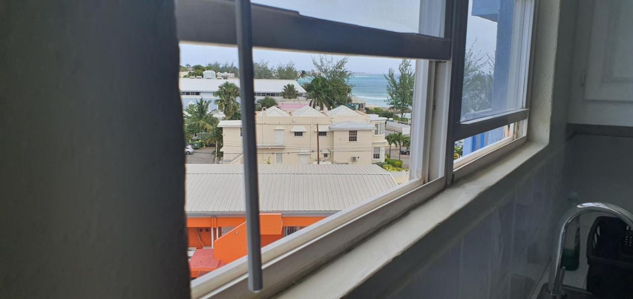 Hastings Towers 4D - Studio Apt Opp Beach Бриджтаун Экстерьер фото