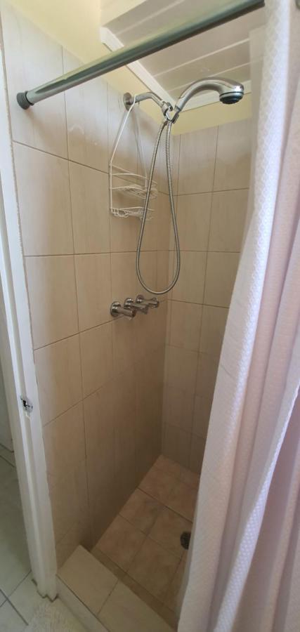 Hastings Towers 4D - Studio Apt Opp Beach Бриджтаун Экстерьер фото